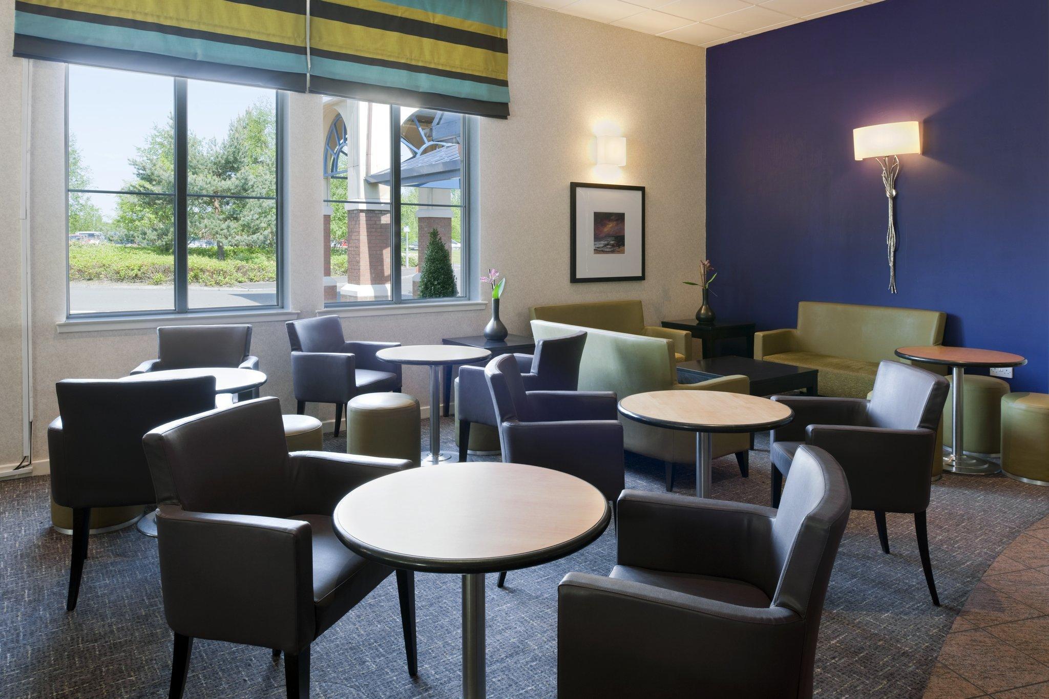 Holiday Inn Express Strathclyde Park M74, Jct 5 By Ihg Motherwell Buitenkant foto